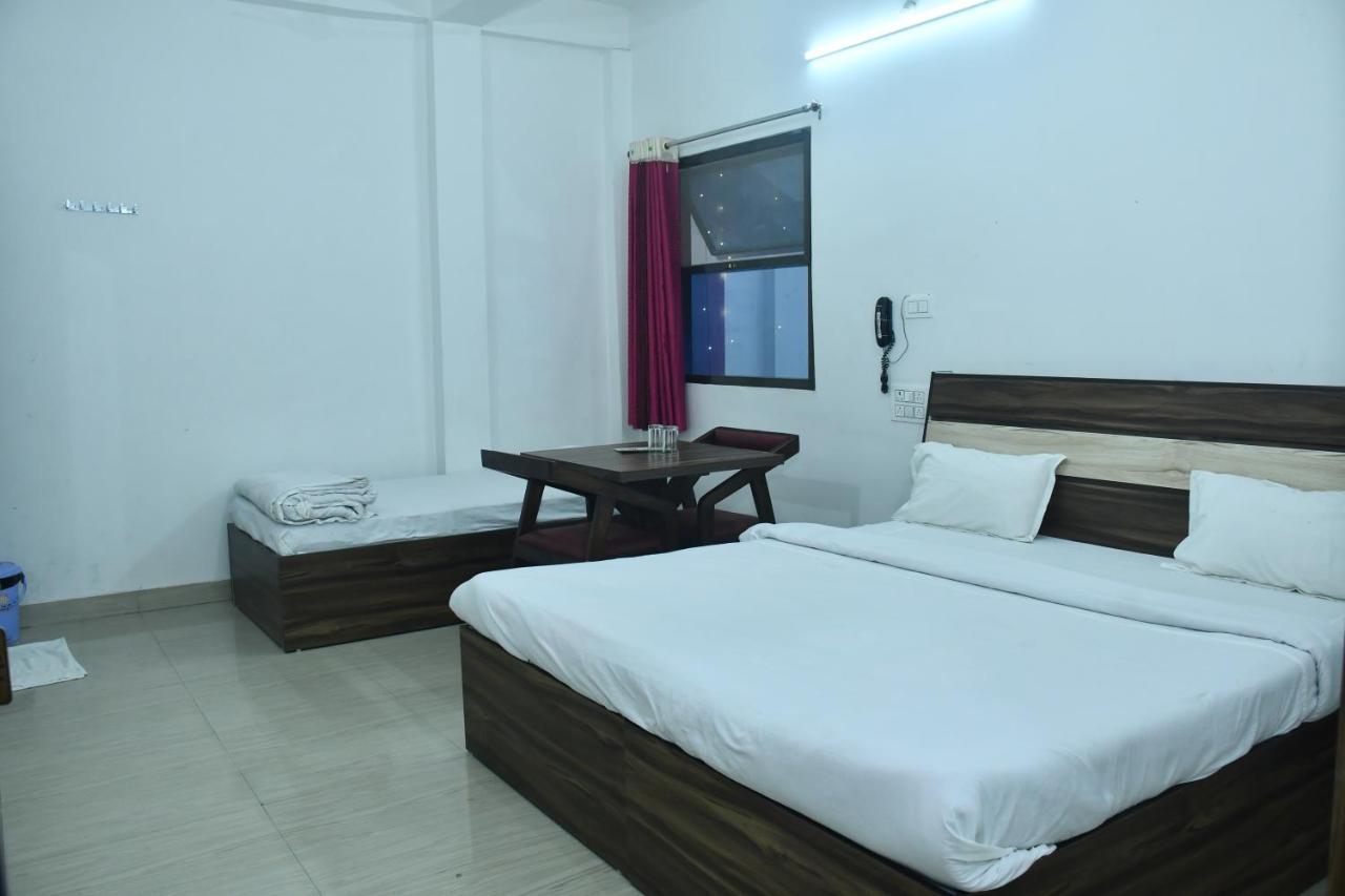 Hotel Awadh Palace Sahjanwa Exteriér fotografie